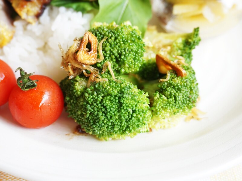 ブロッコリーのじゃこアンチョビ風味