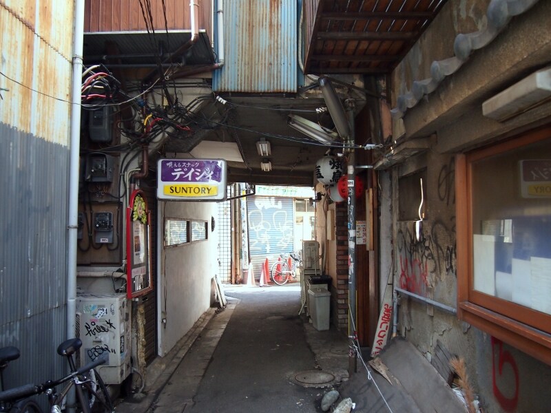 夜になるとまた違う顔になるのだろう