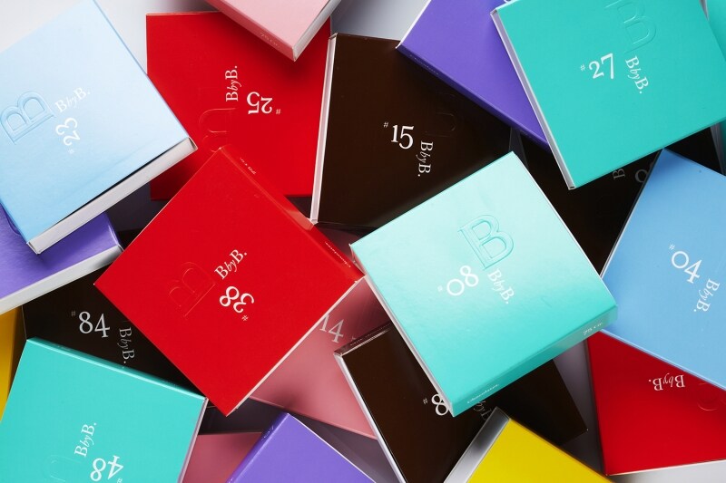 フレイバーごとに異なるパッケージ