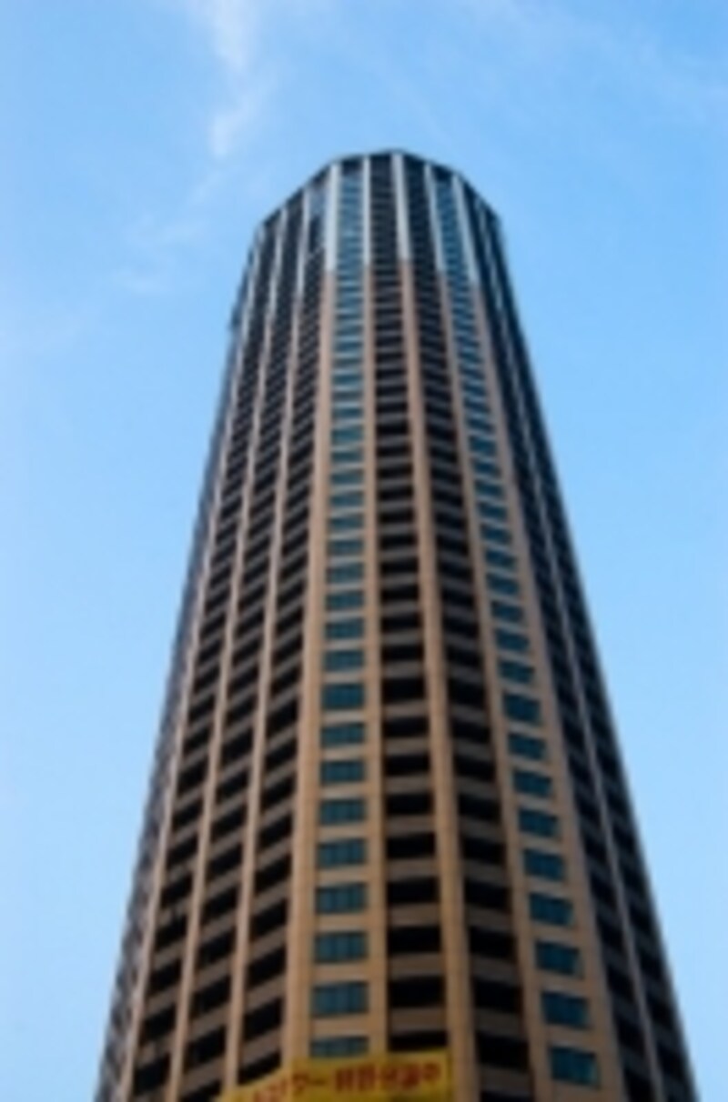 高層マンションは人気がありますが、反面リスクがあることも。