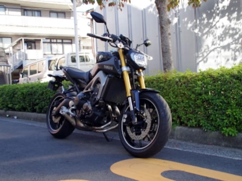 ヤマハ Mt 09の試乗インプレ パワフルな走りが魅力の車両 Yamaha ヤマハ バイク All About ヤマハ Mt 09の試乗インプレ パワフルな走りが魅力の車両 Yamaha ヤマハ バイク All About