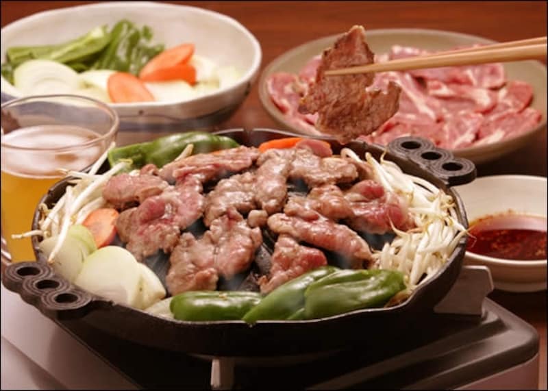 じゅうじゅう言う音がたまらない!秘伝のタレとの相性がバツグンです。お取り寄せも出来ますよ