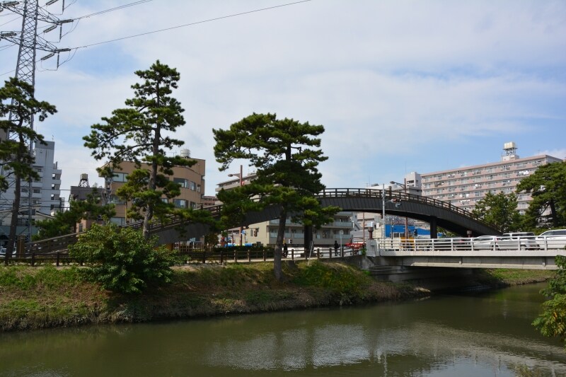 草加松原の百代橋