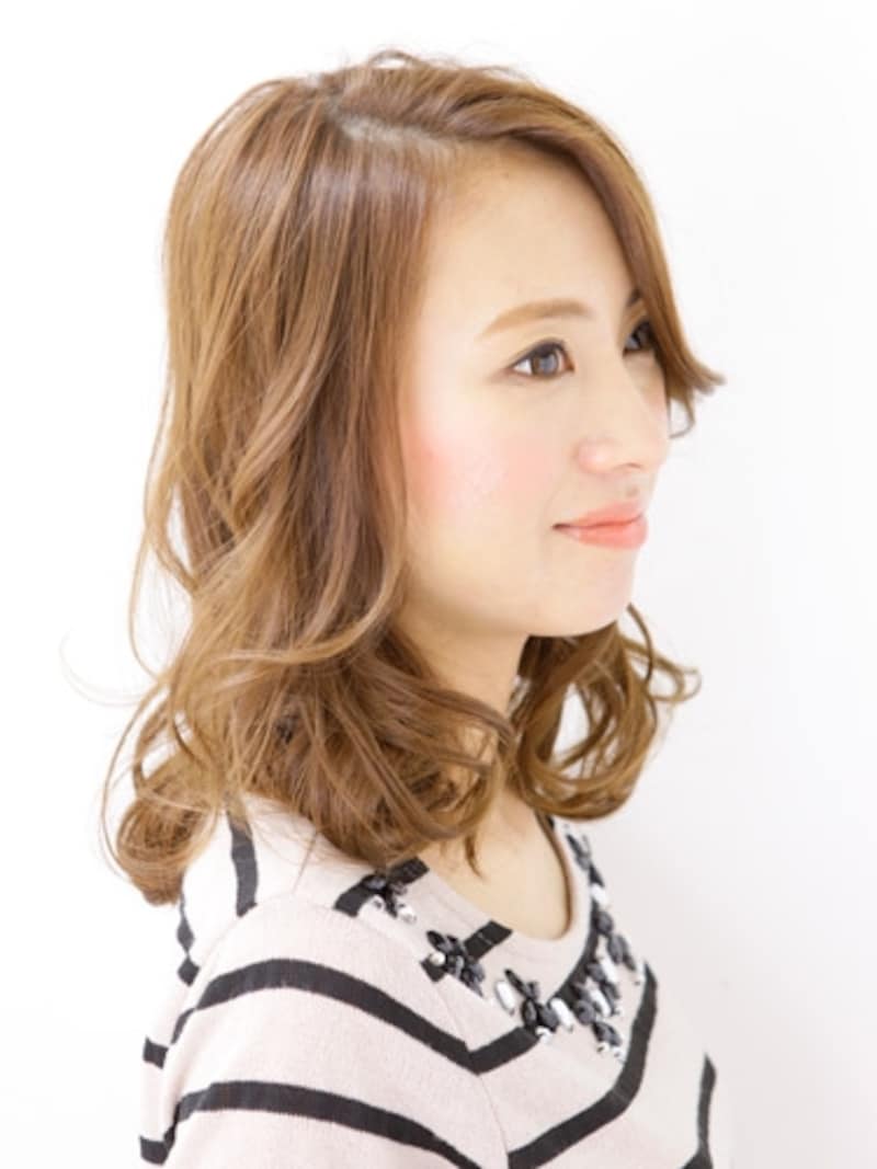 大人カッコいいゆるフワカールミディ