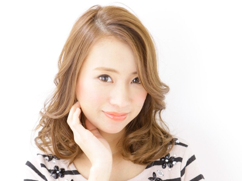 大人カッコいいゆるフワカールミディ