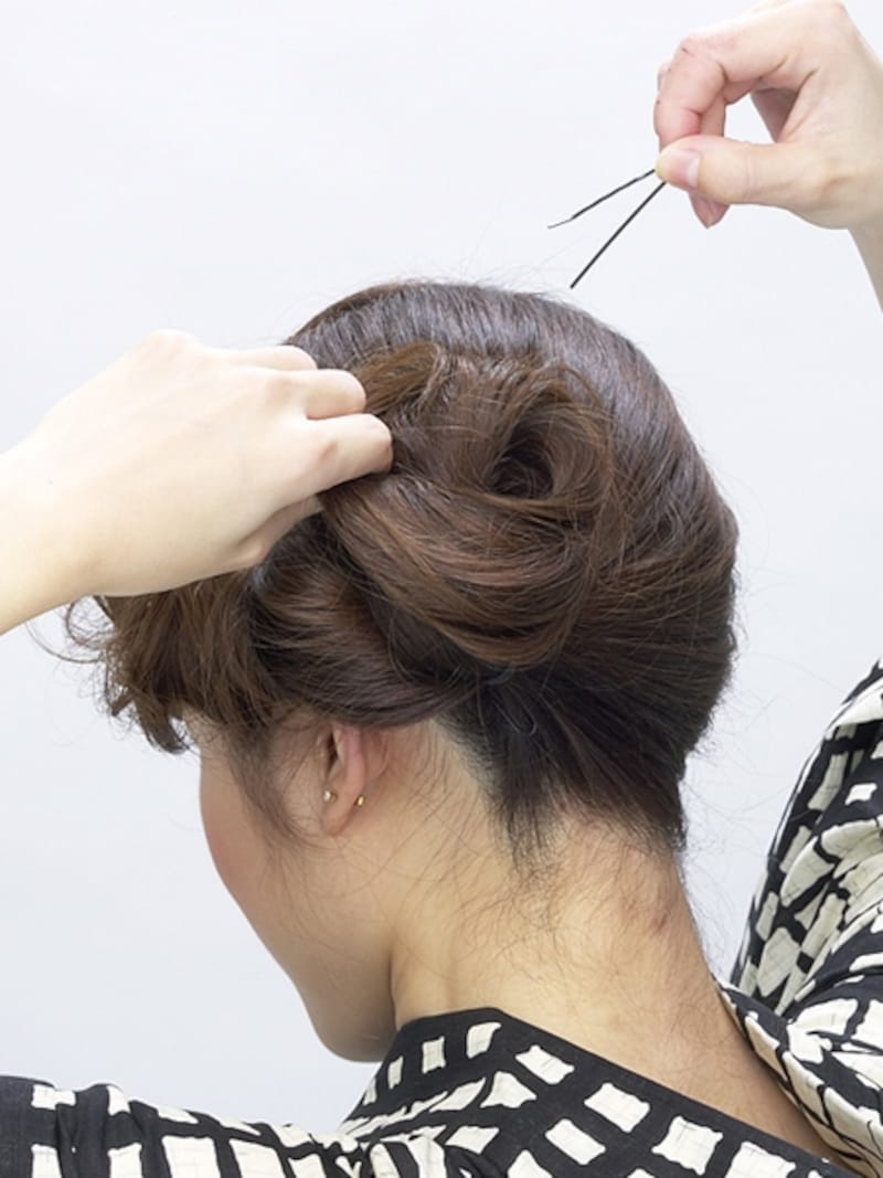 カールの連なりがきれいに見えるようにバランスをとる