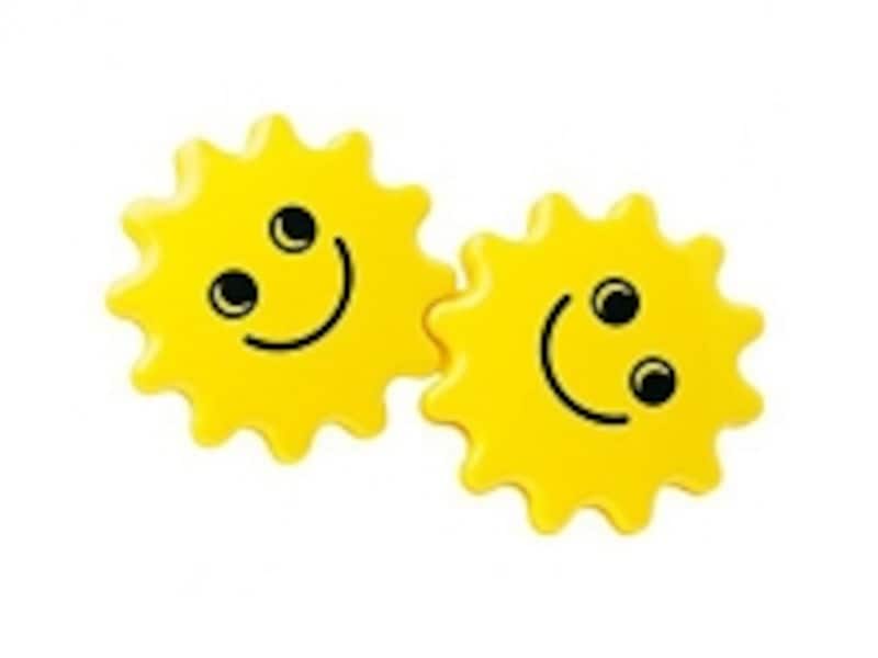 おひさまがクルクル回るベビートイ「ツイン・ラトル」