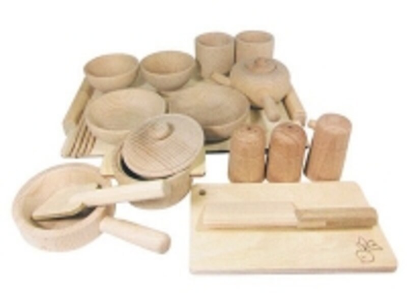 日本の食卓を再現した「たっぷりおままごとセット」