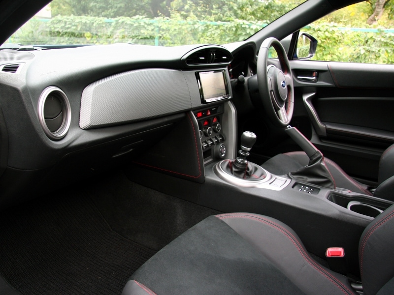 スバルBRZ