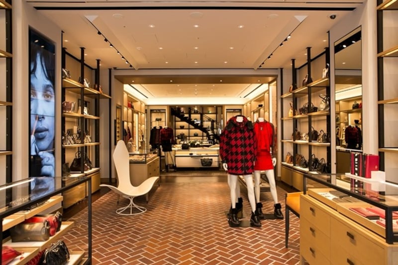 1階ウィメンズフロア