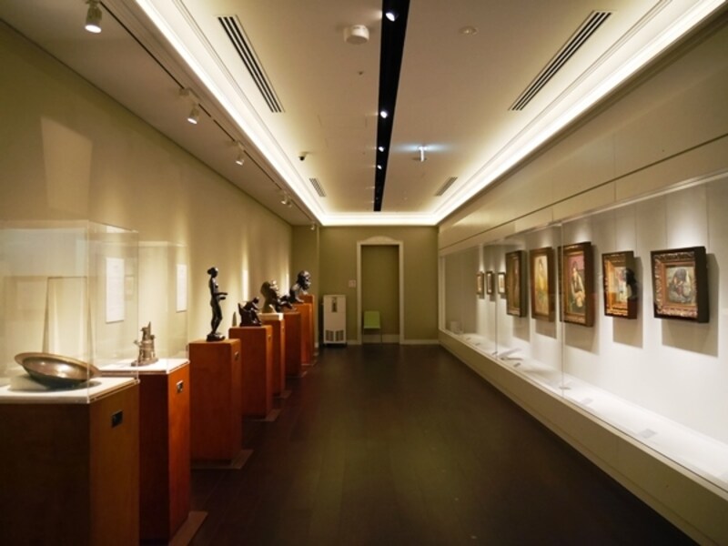 中村屋サロン美術館