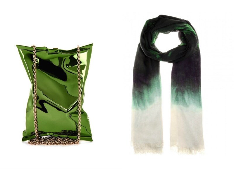 左から、ANYA HINDMARCH/Crisp Packet clutch、STELLA MCCARTNEY/Printed scarf
