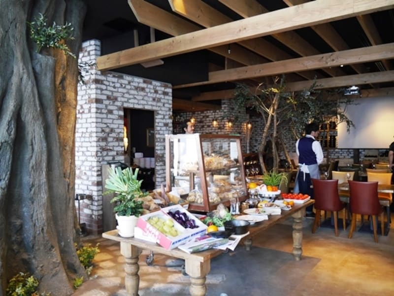 BISTRO BARNYARD GINZA