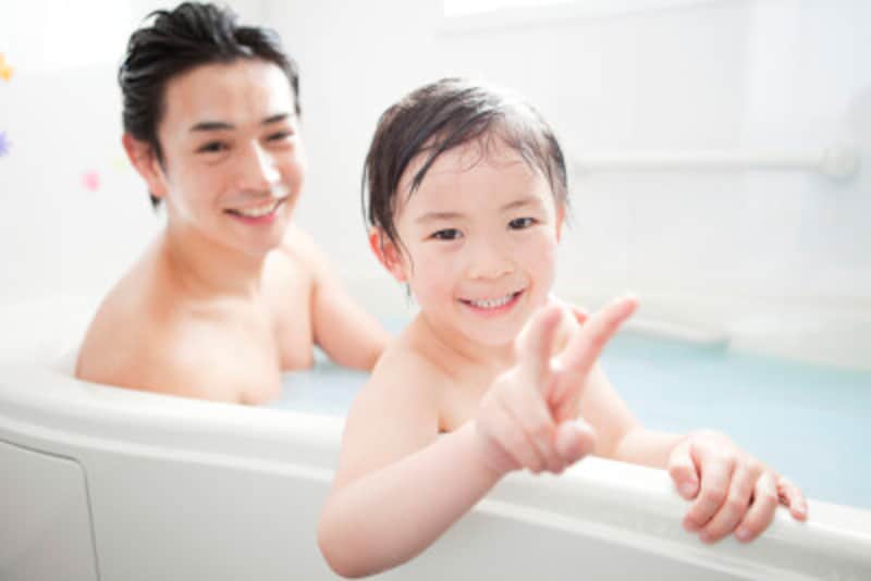 お風呂で遊ぶ！ 親子で楽しむ！