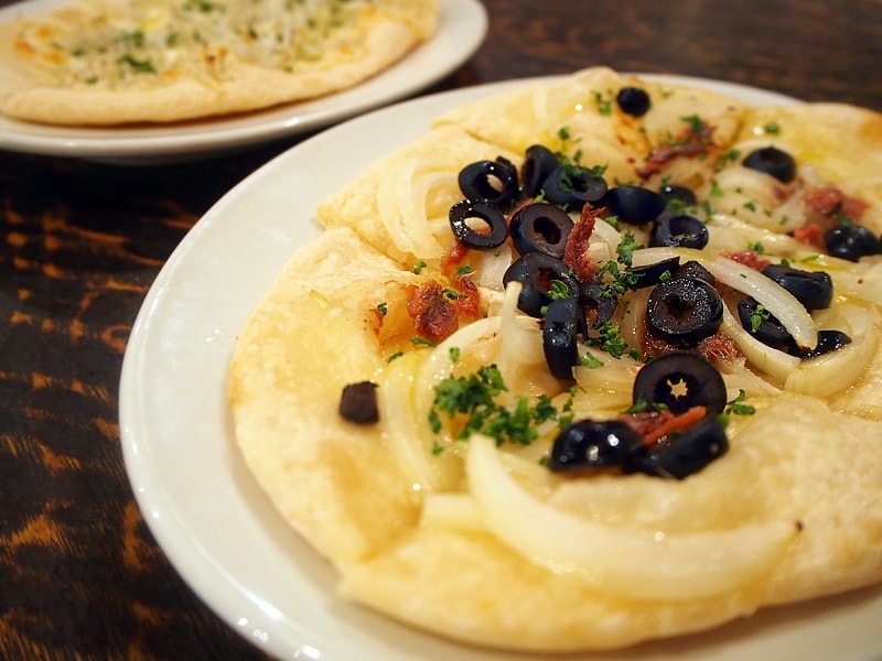 スペイン版ピッツァ、コカ