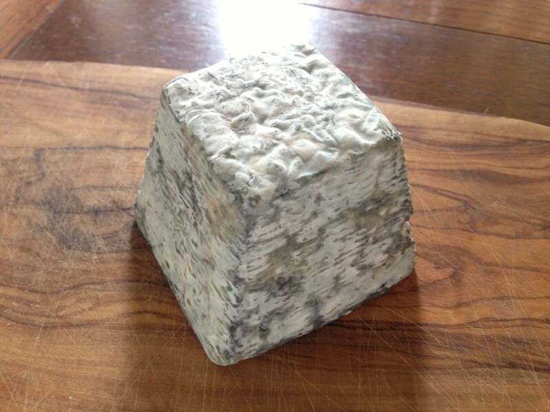 今牧場さんの「茶臼岳」。灰をまとった美しい姿です。