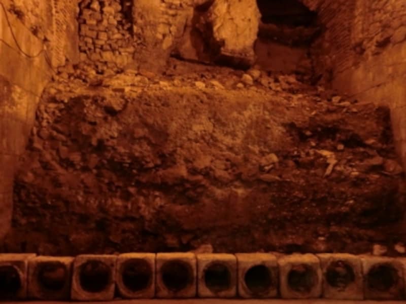 古代ローマ遺跡、ディオクレティアヌス宮殿地下の秘密