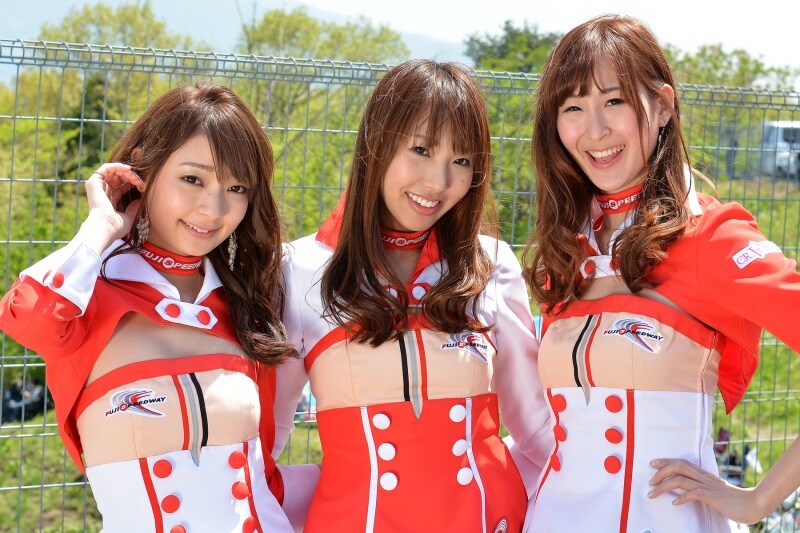 富士スピードウェイイメージガール「クレインズ」