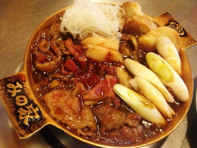 年代物の鍋は青銅製