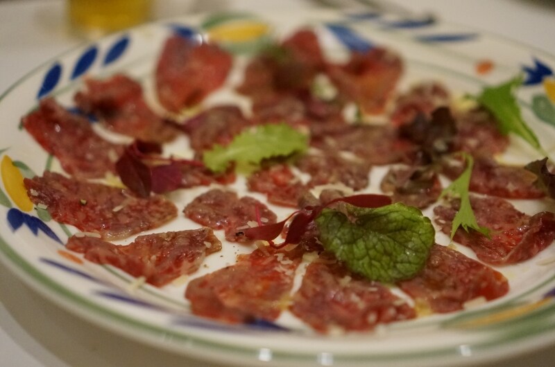 300日熟成肉のカルパッチョ