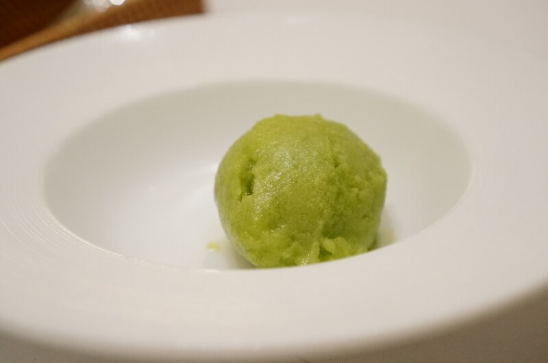 バジルとパイナップルのソルベ