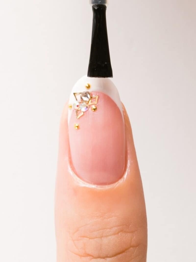 トップコートを塗る