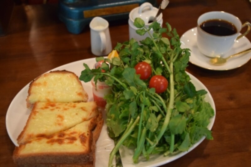 野菜も盛りだくさんのクロックムッシュのセット
