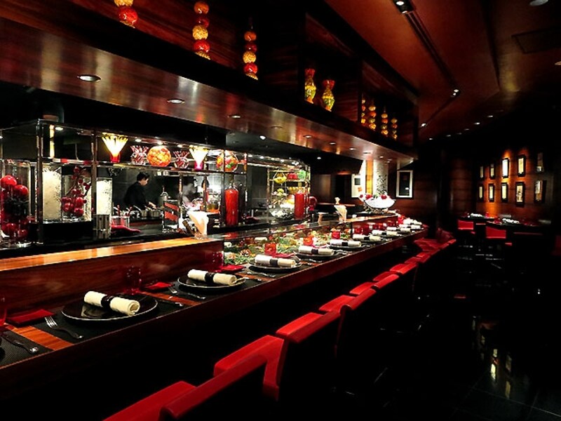 ラトリエ ドゥ ジョエル・ロブション 内観