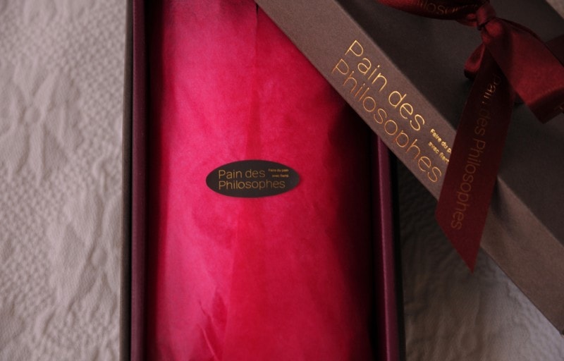 箱と包みは洗練された大人の雰囲気