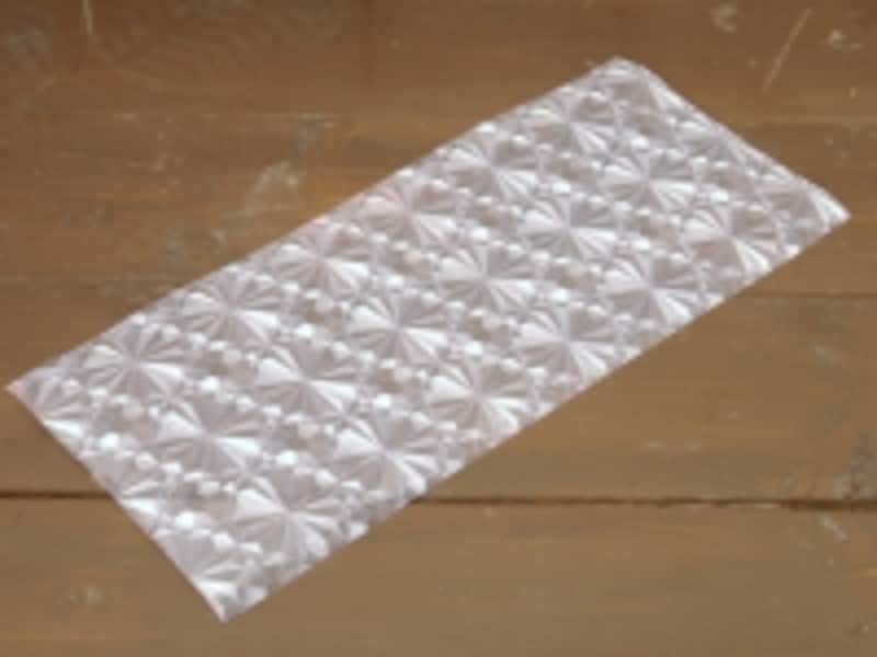 窓用粘着フィルムは切り売りもあります