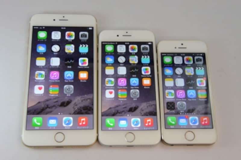 左から5.5インチの「iPhone 6 Plus」、4.7インチの「iPhone 6」、4インチの「iPhone 5s」