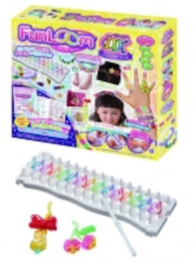 バンドを編むだけでも素敵なアクセサリーに。ビーズを編み込めばちょっぴり豪華なアクセサリーになります