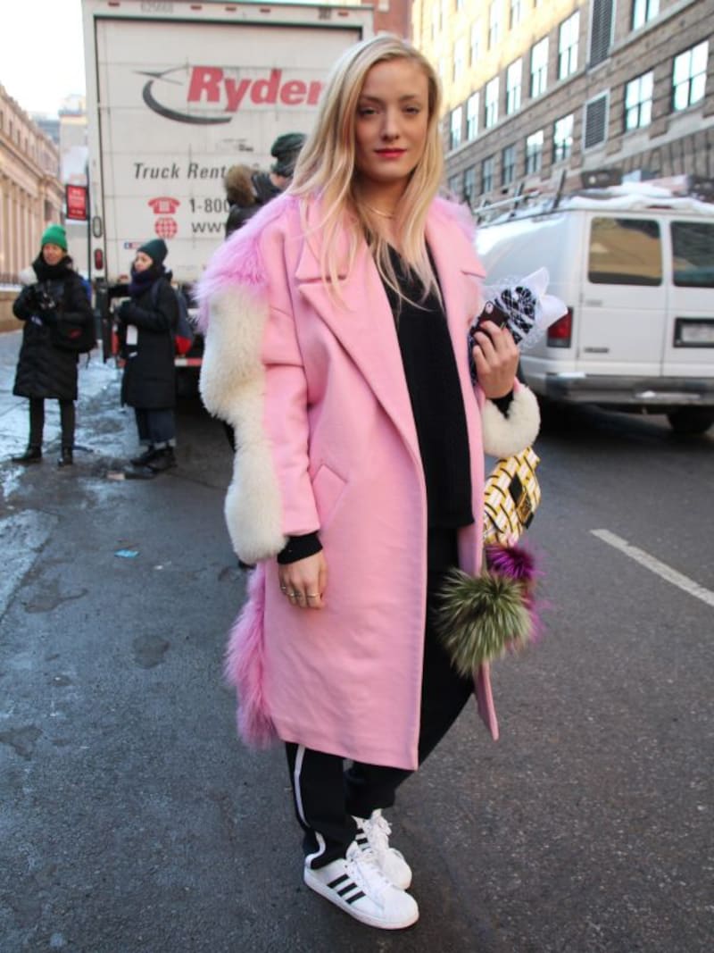 ピンクのビッグコート