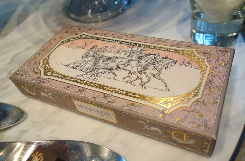 華やかなパッケージ