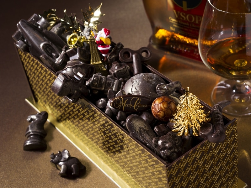 新作undefinedチョコレートケーキ「トイボックス」限定10台（10cm×26cm）12000円