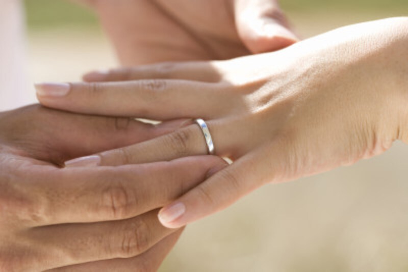 年下男性と実年齢を隠して付き合ったら?知った時の本音とは