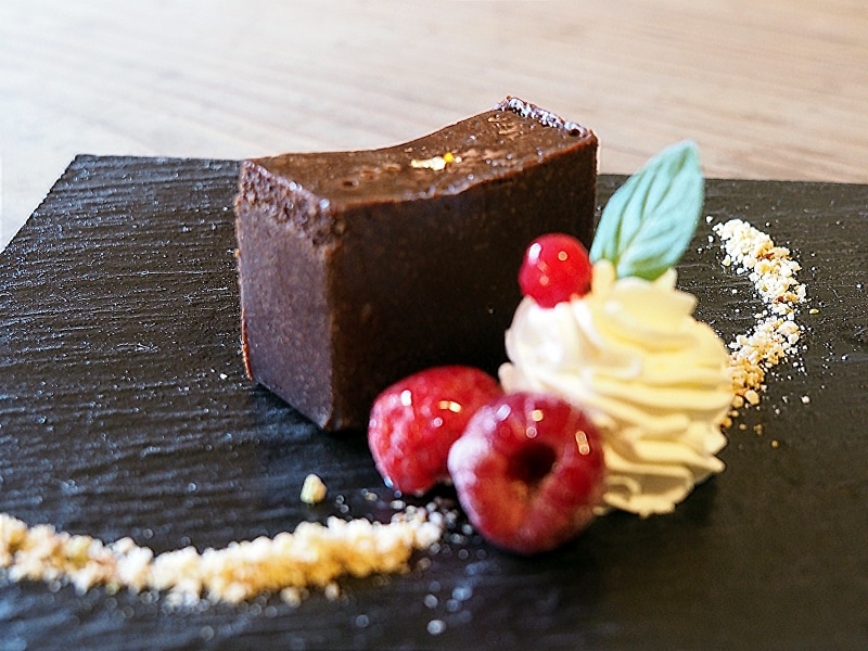 王のカカオ「ショコヌスコ」の濃厚チョコレートケーキ＠カカオサンパカ