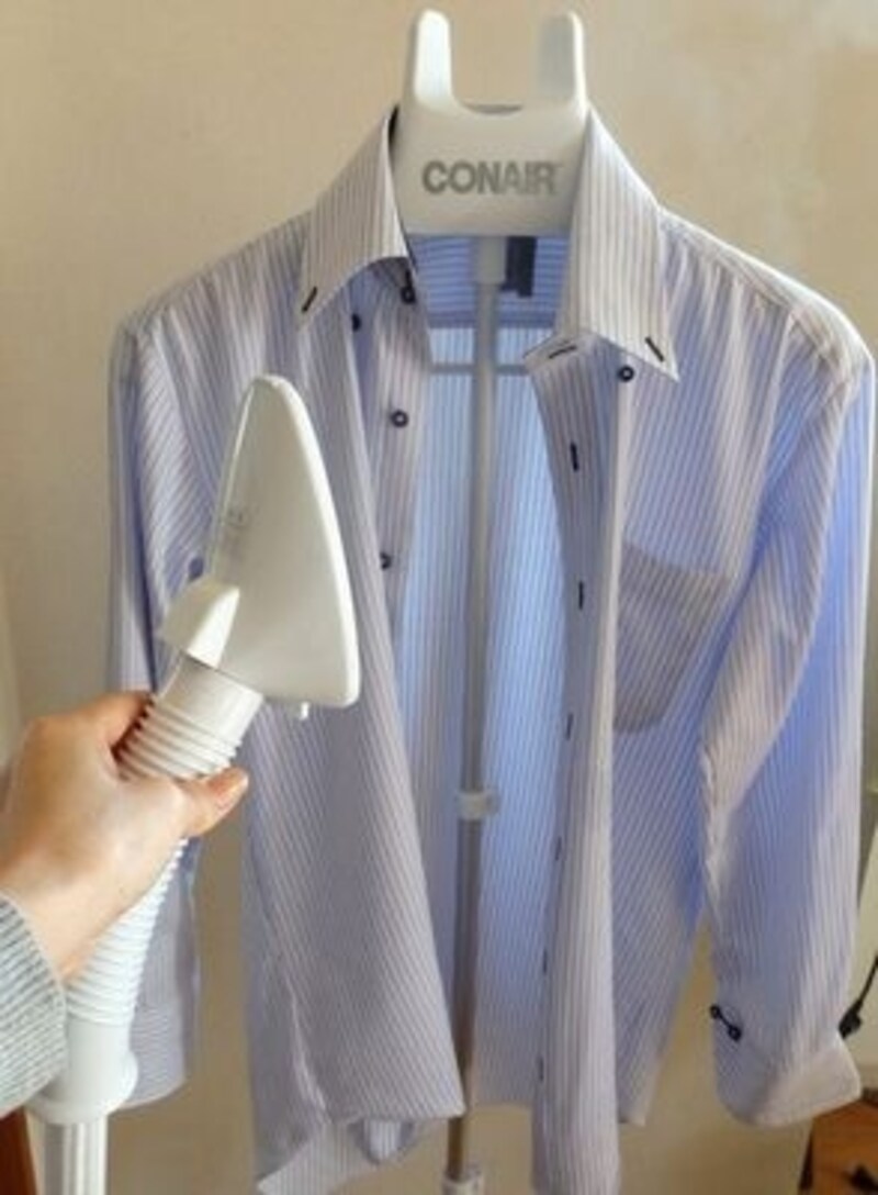 ワイシャツのアイロン掛けもハンガーに掛けたままで楽々