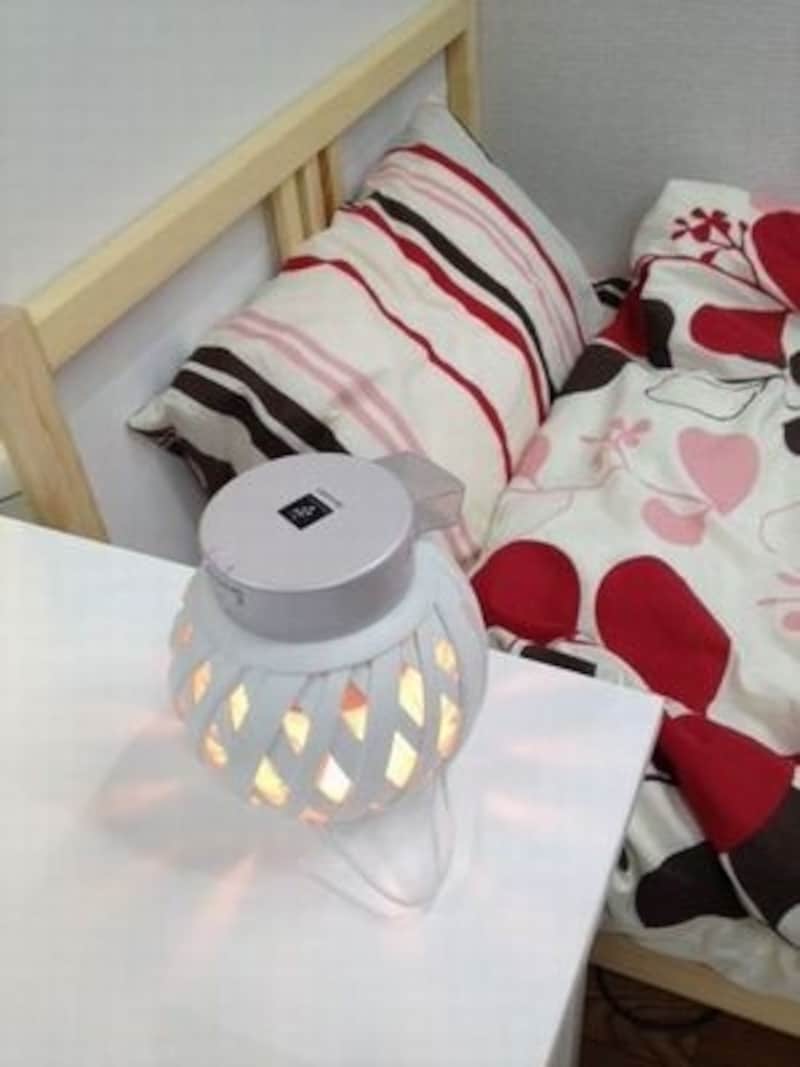 やさしく眠りに導くさくら色LED照明もつき、寝室の空間を清潔に保ちます