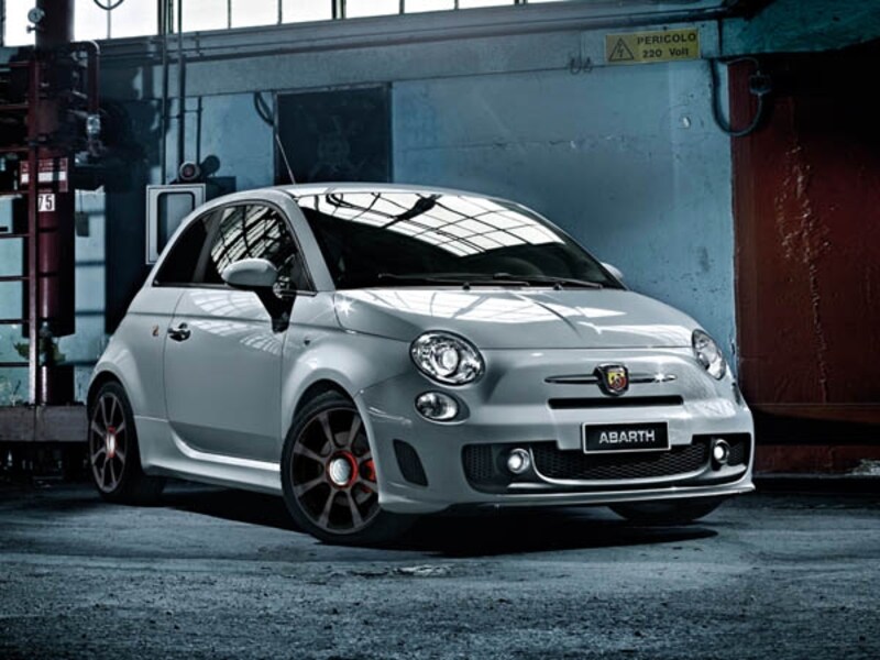 アバルト500