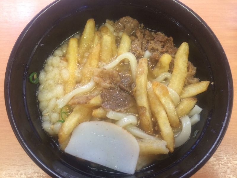 汁を吸い込んだポテトがなんとも美味に！