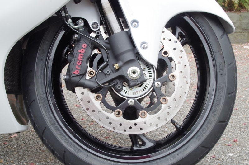 隼(ハヤブサ)に装備されているブレンボのラジアルマウントキャリパー