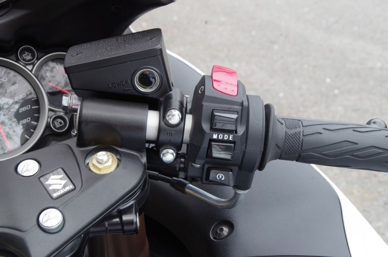 スズキドライブモードセレクターでドライブモードの変更が可能