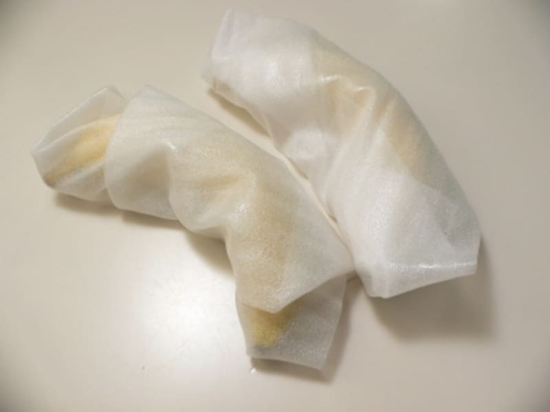 バナナの保存法：梱包シートで包む