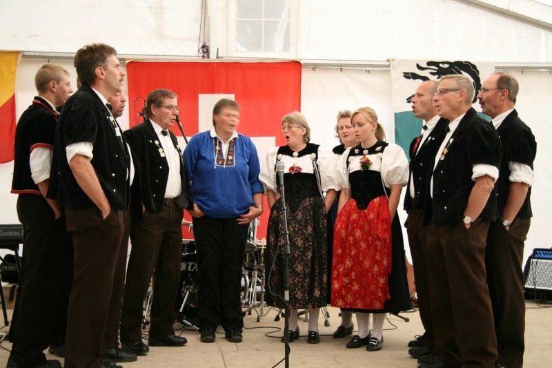 ヨーデルの声高らかに