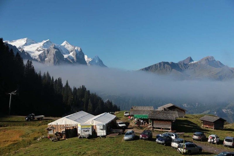 メーギスアルプの風光明媚なチーズ小屋