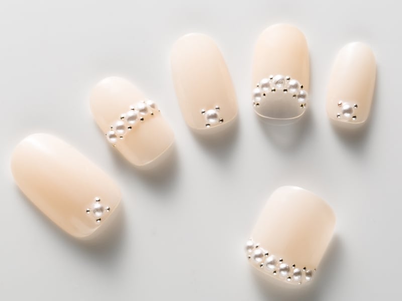 着物にも合わせやすいシンプルネイル