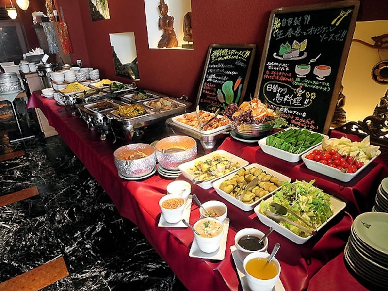 エラワン 新宿東口店 ブッフェ台