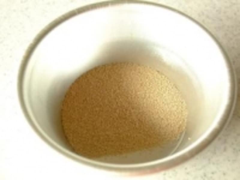 強力粉に直接混ぜて使用することができます