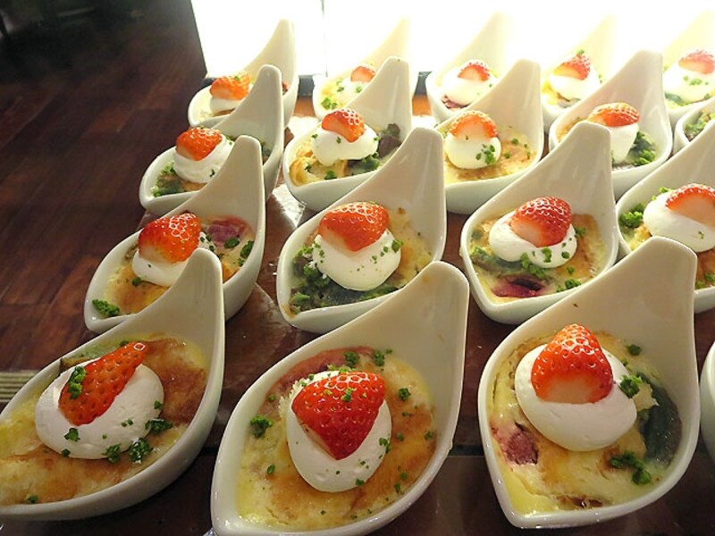 マーブルラウンジ イチゴとピスタチオのプリン